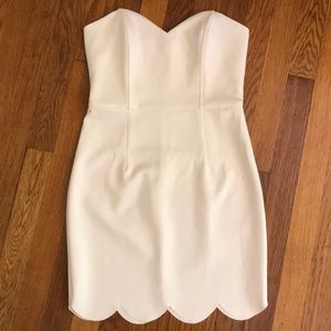 Strapless white bodycon dress